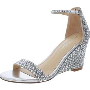 Betsey Johnson Women's Silver Rhinestone Sb-Debie Pump Size 6.5 M